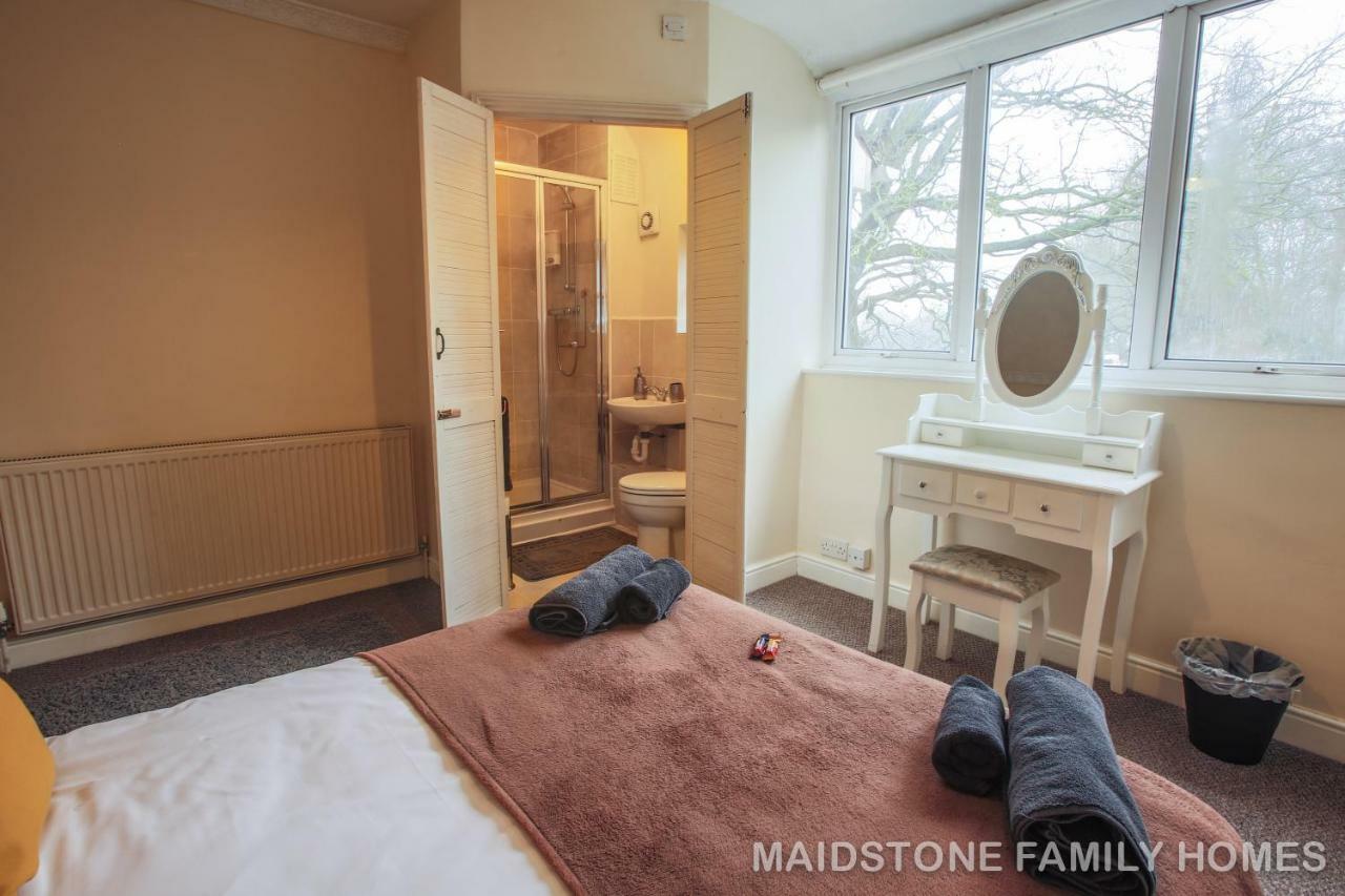Maidstone Family Homes Upper Road Cottage Exterior foto